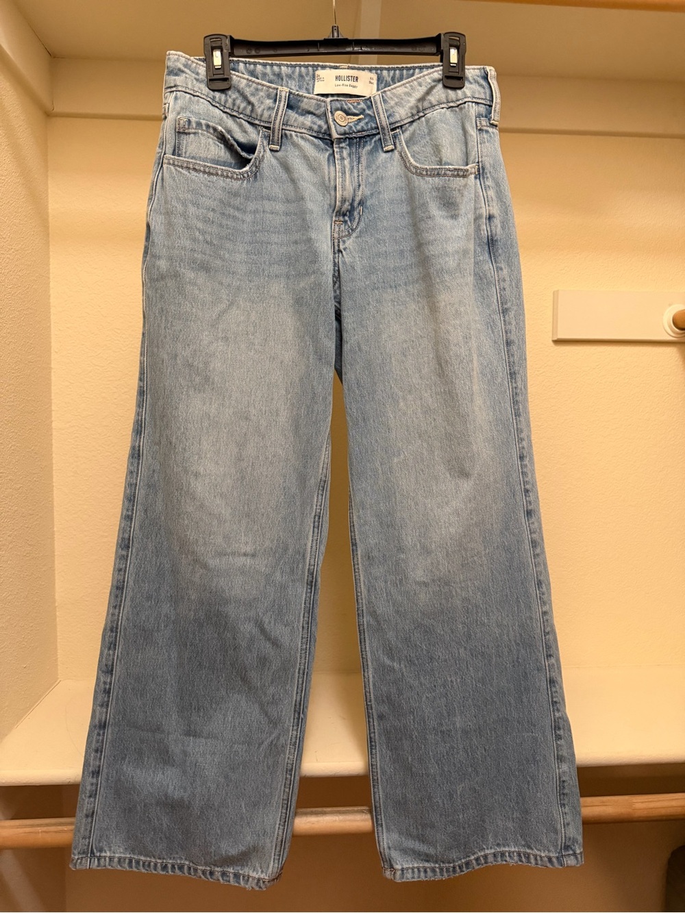 Hollister Light Wash Wide Leg Jeans — Pale Blue Denim